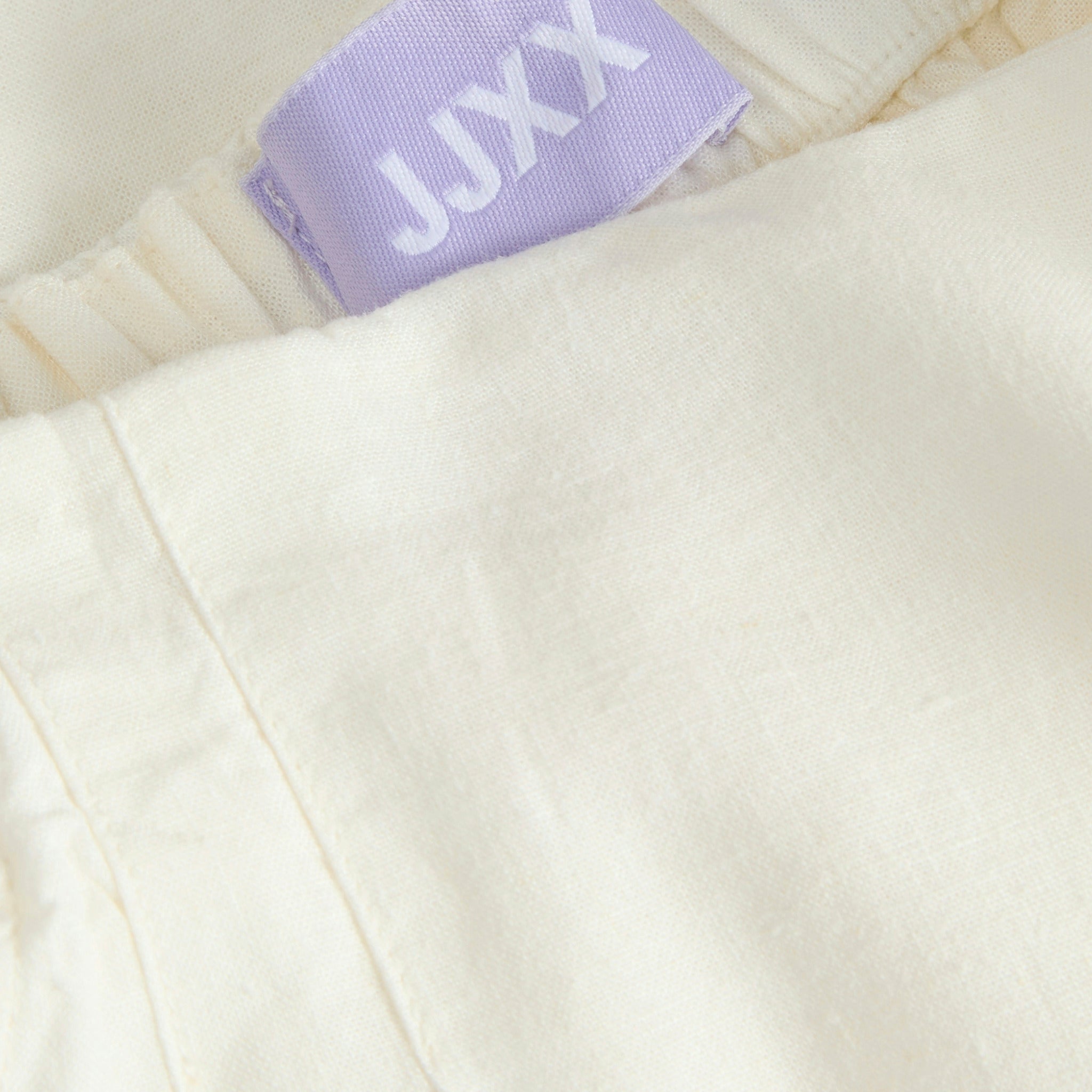 ALMIRA LINEN SHORTS