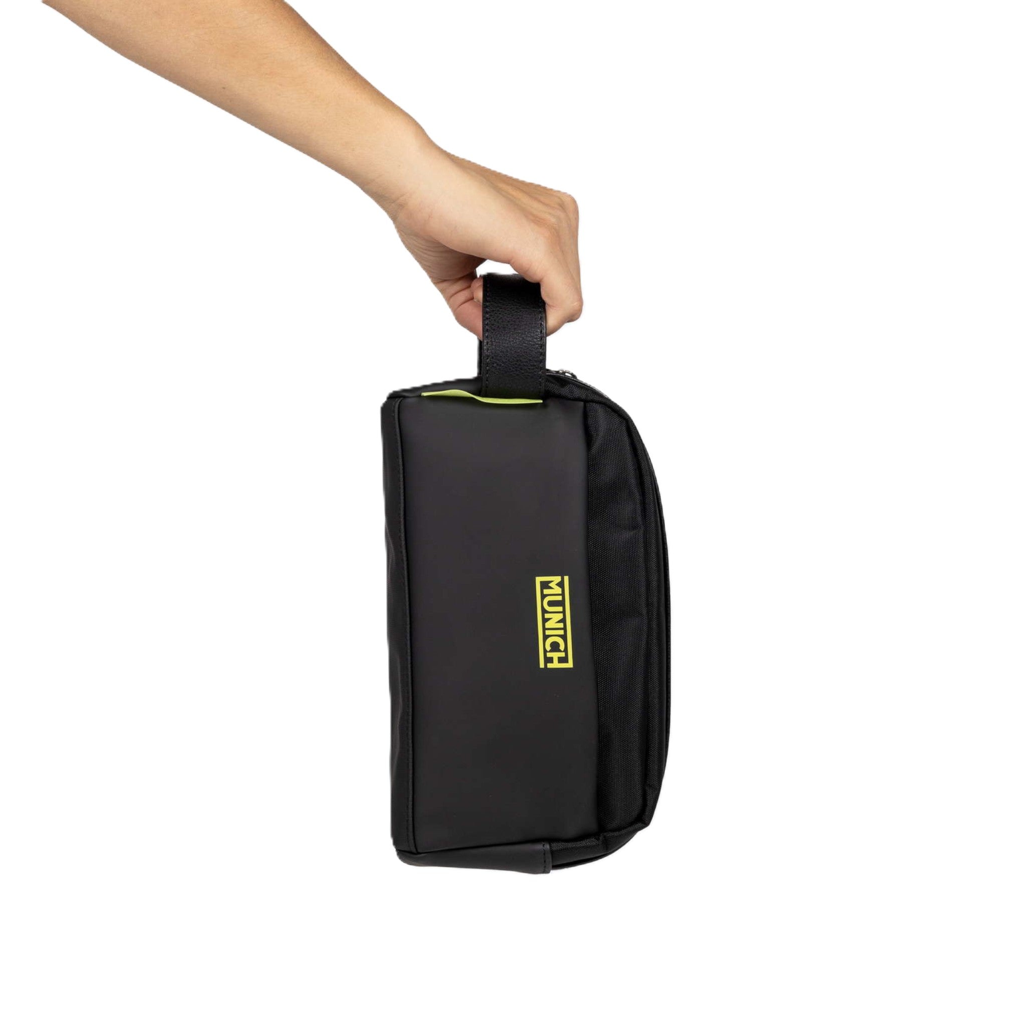 JUNGLE TOILETRY