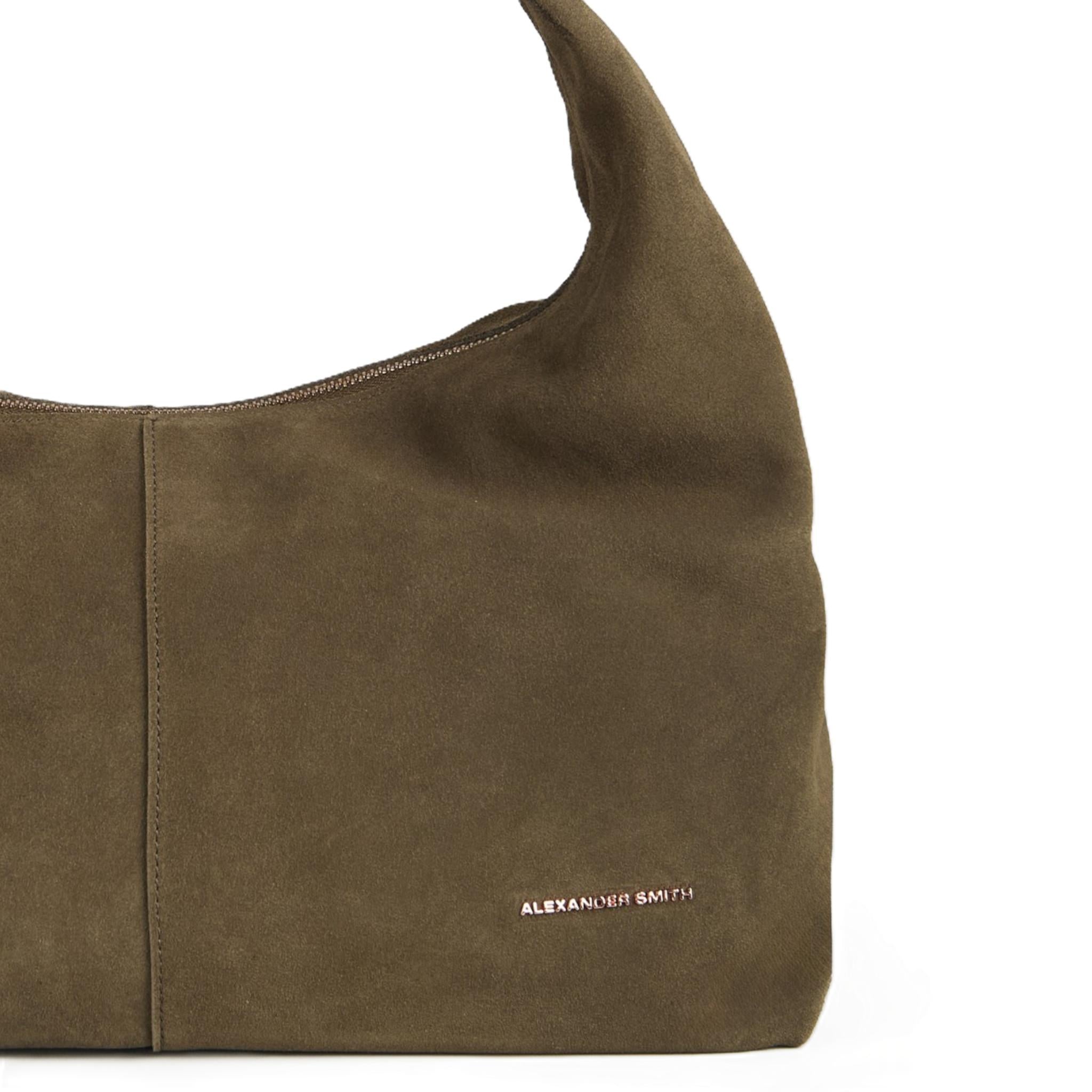 CHLOE LARGE