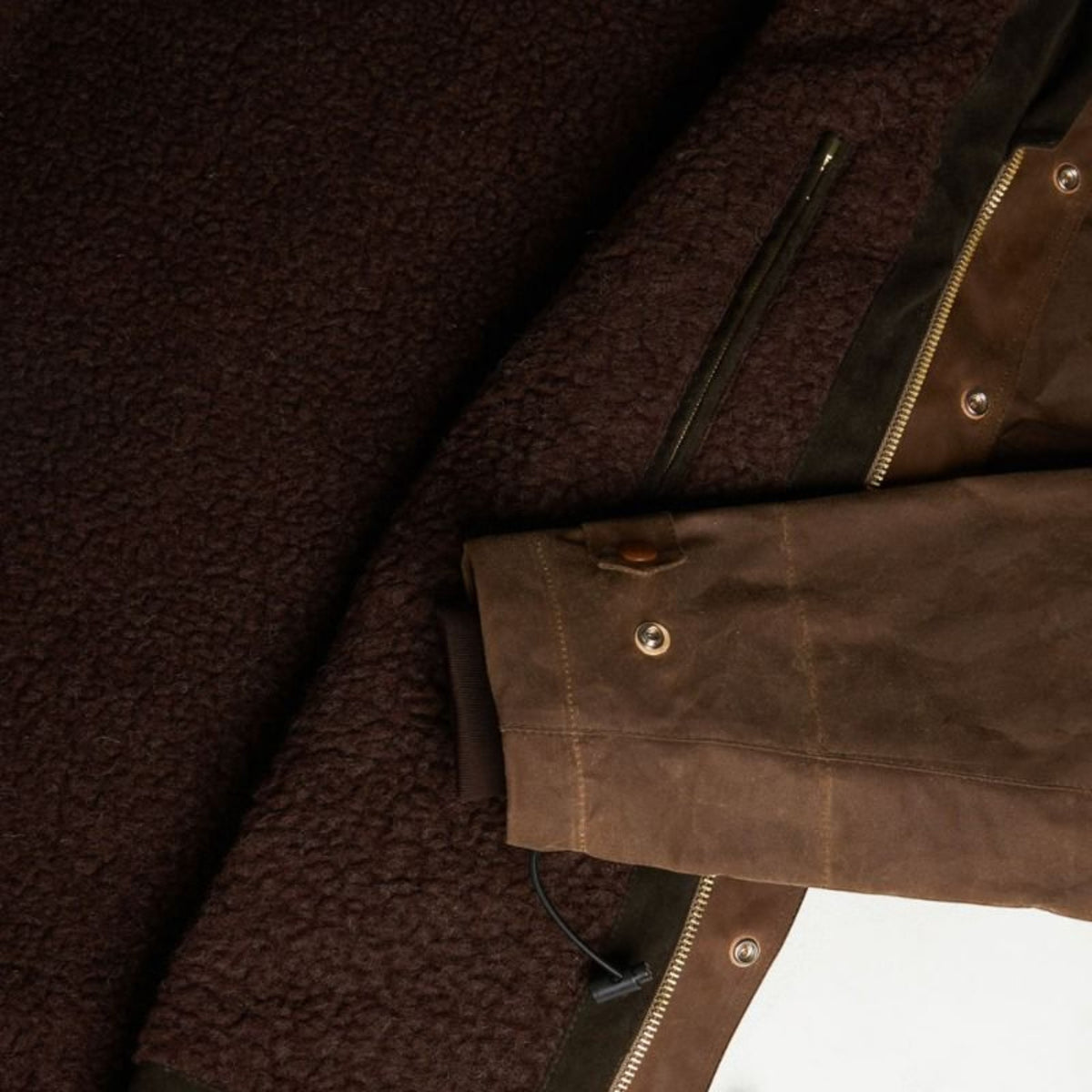MOUNTAIN JACKET