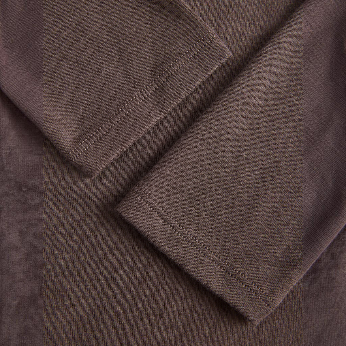 STAR HIGH NECK TEE