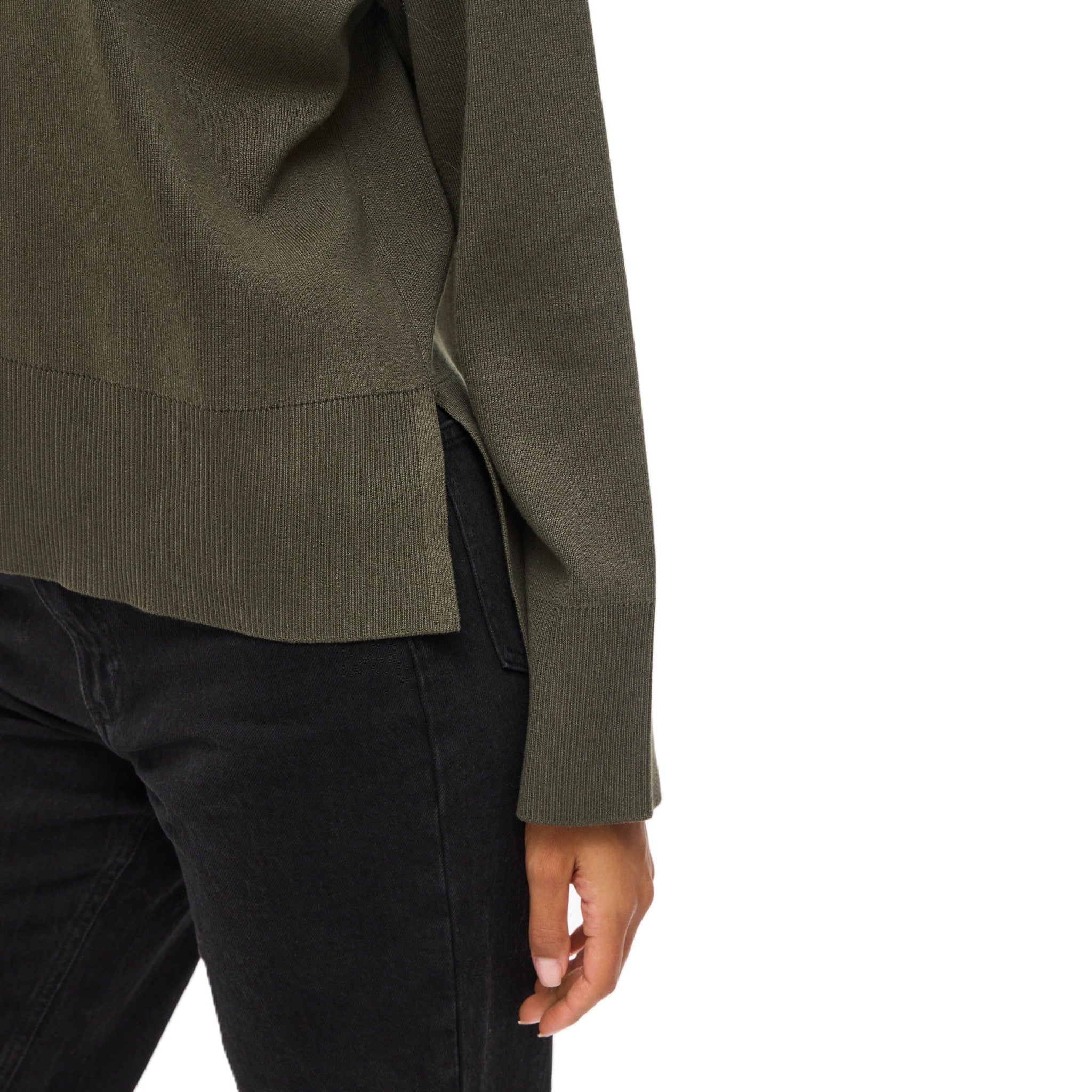 VIOSTRIA O-NECK KNIT