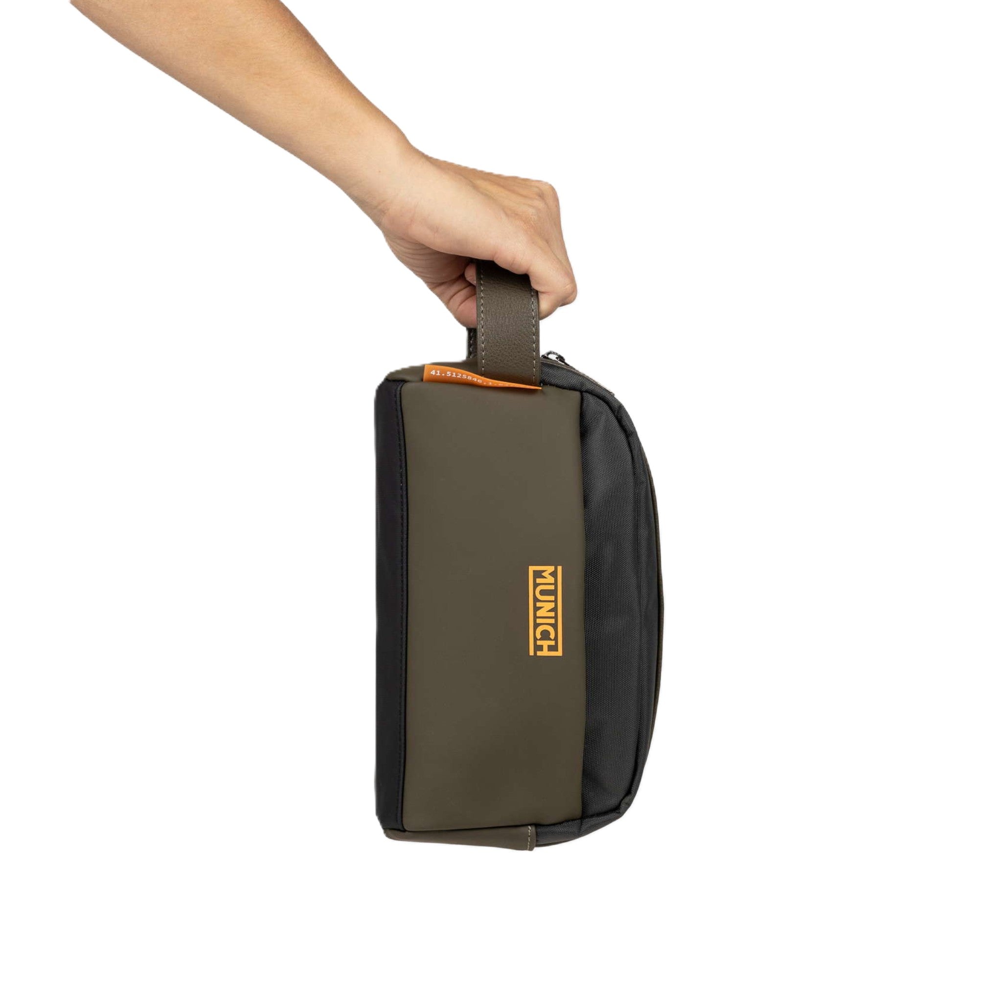 JUNGLE TOILETRY