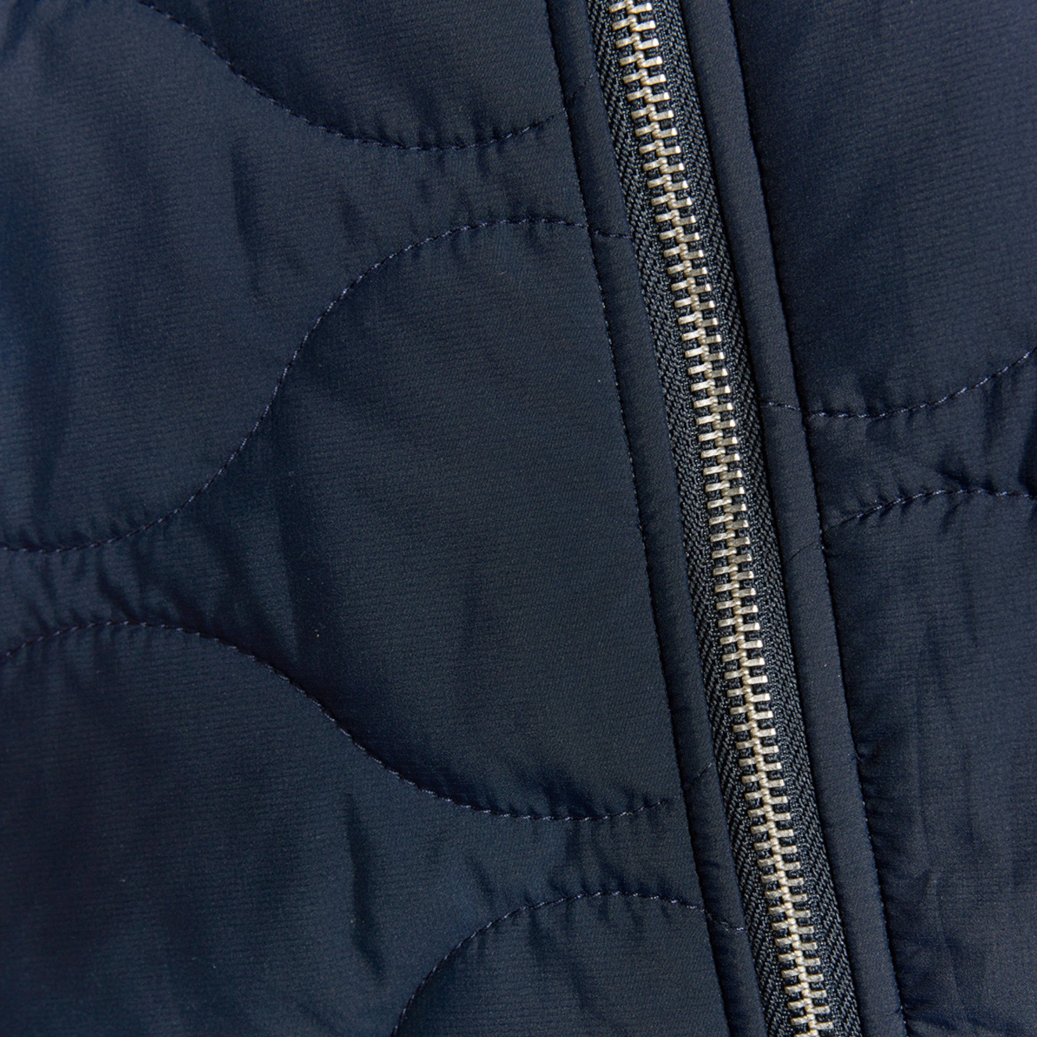 WATER RESISTANT RIPSTOP QUILTED JACKET