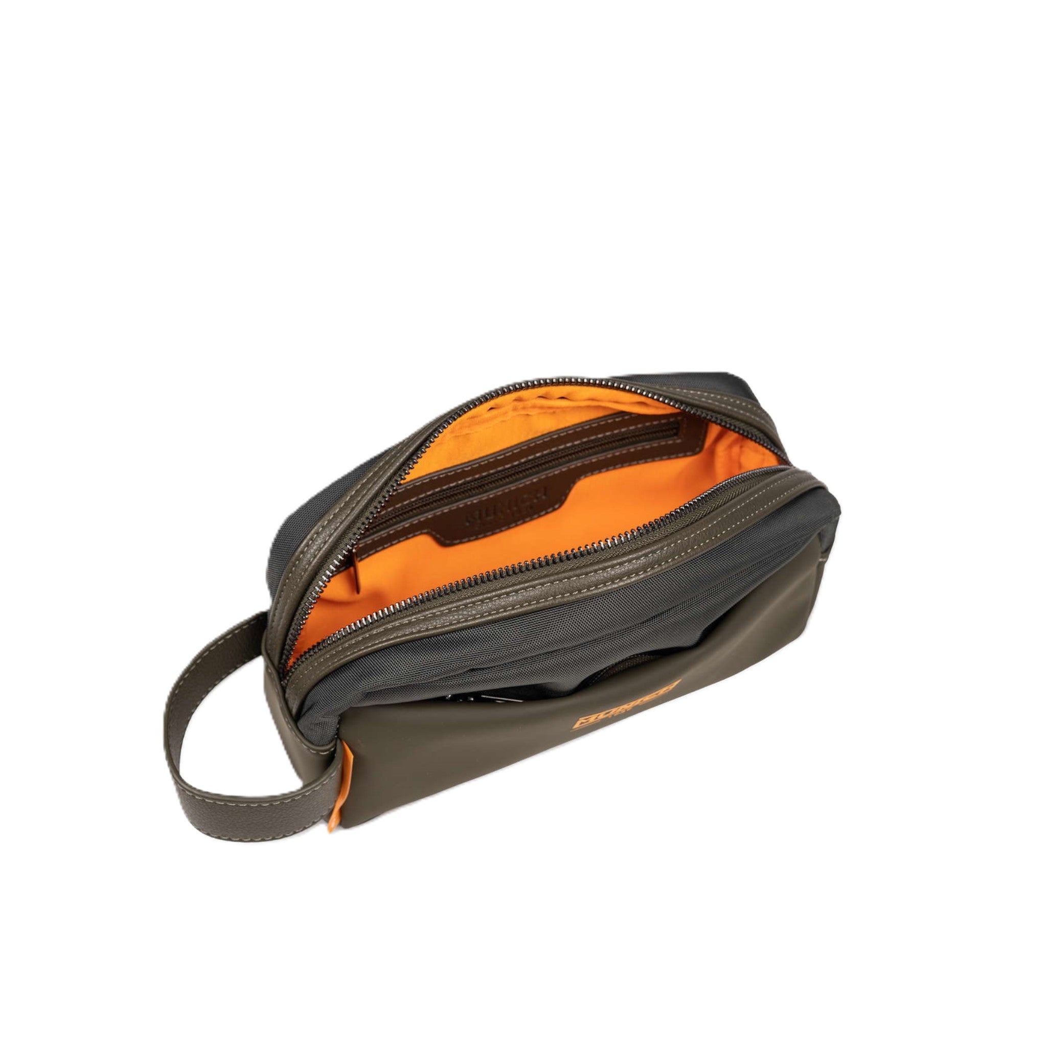 JUNGLE TOILETRY