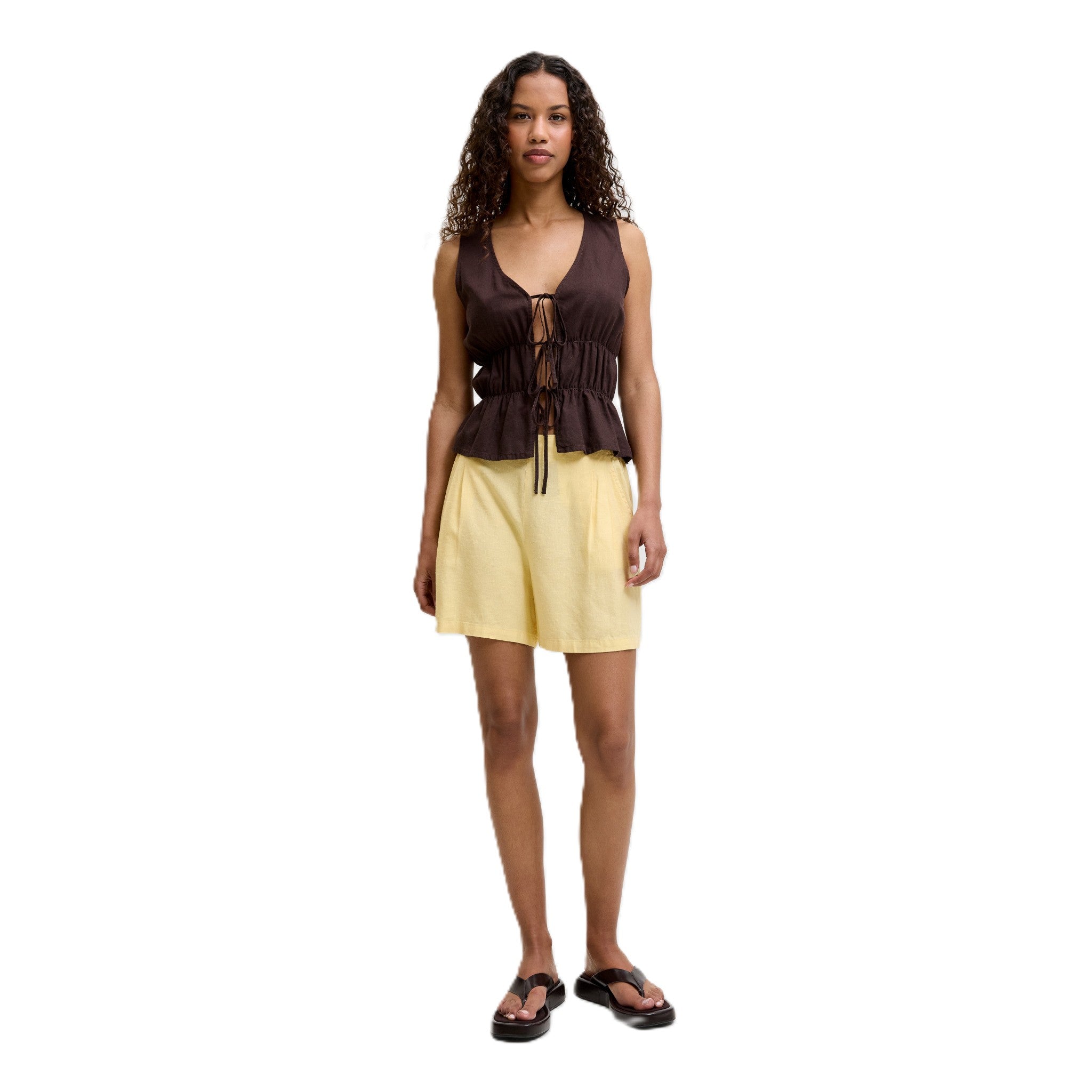 ALMIRA LINEN SHORTS
