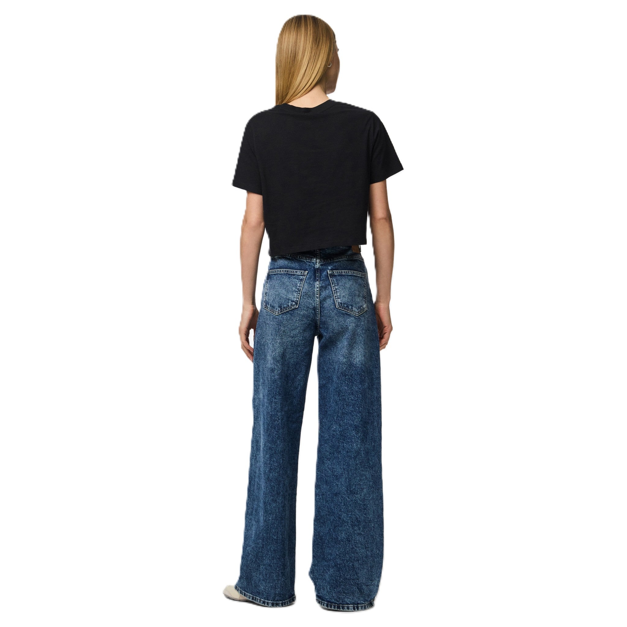 SARA SHORT TEE