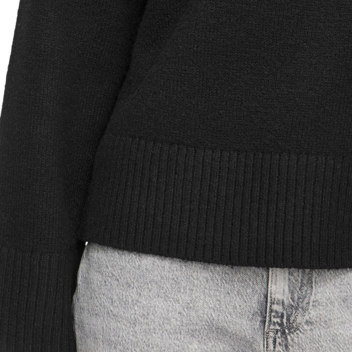 SIA O-NECK KNIT PULLOVER