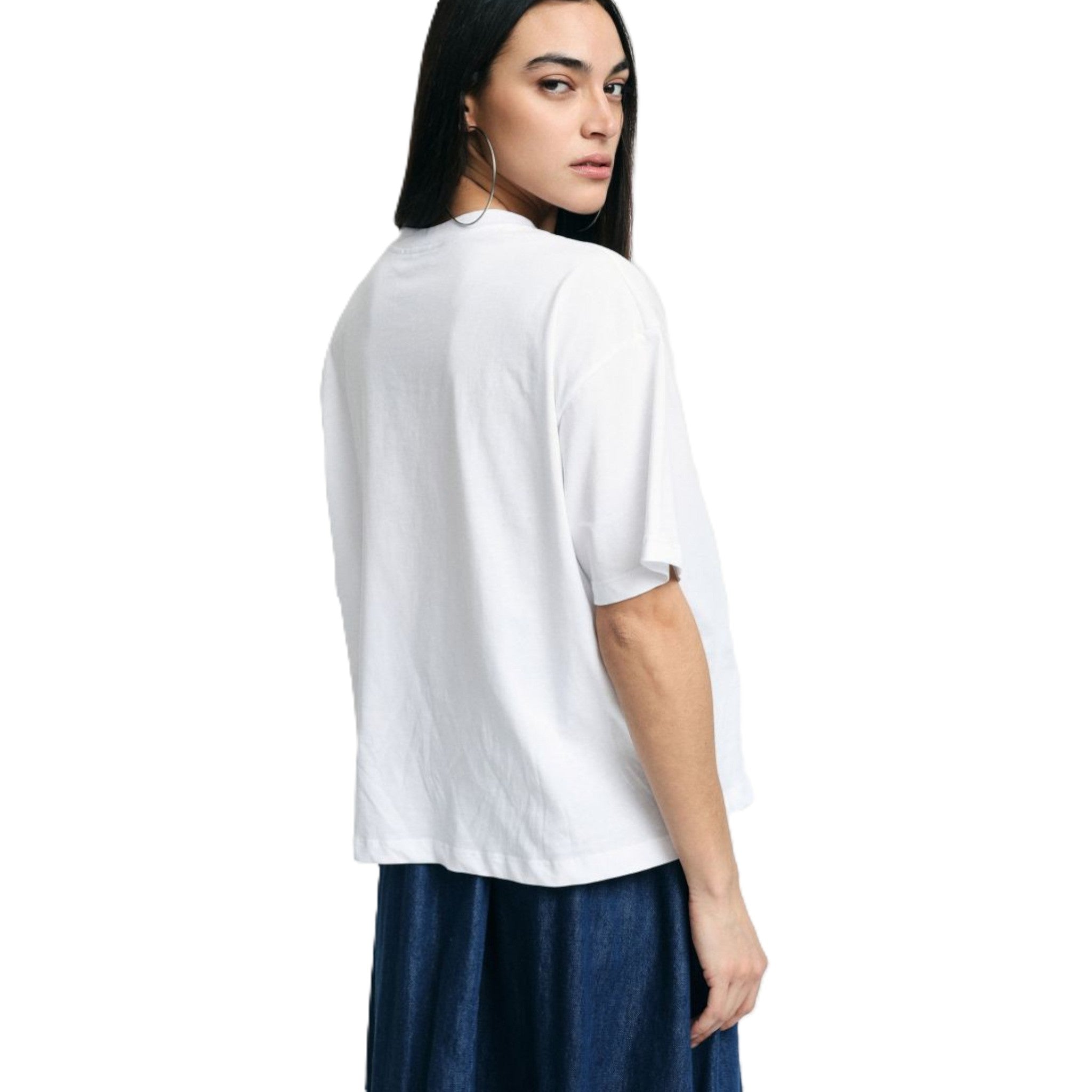 T-SHIRT CON STAMPA E APPLICAZIONI