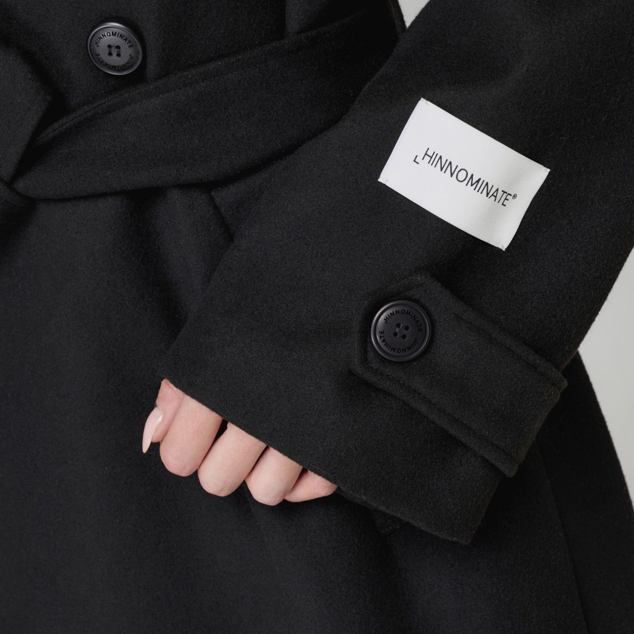 CAPPOTTO OVER IN PANNO CON CINTURA E SPACCO DIETRO