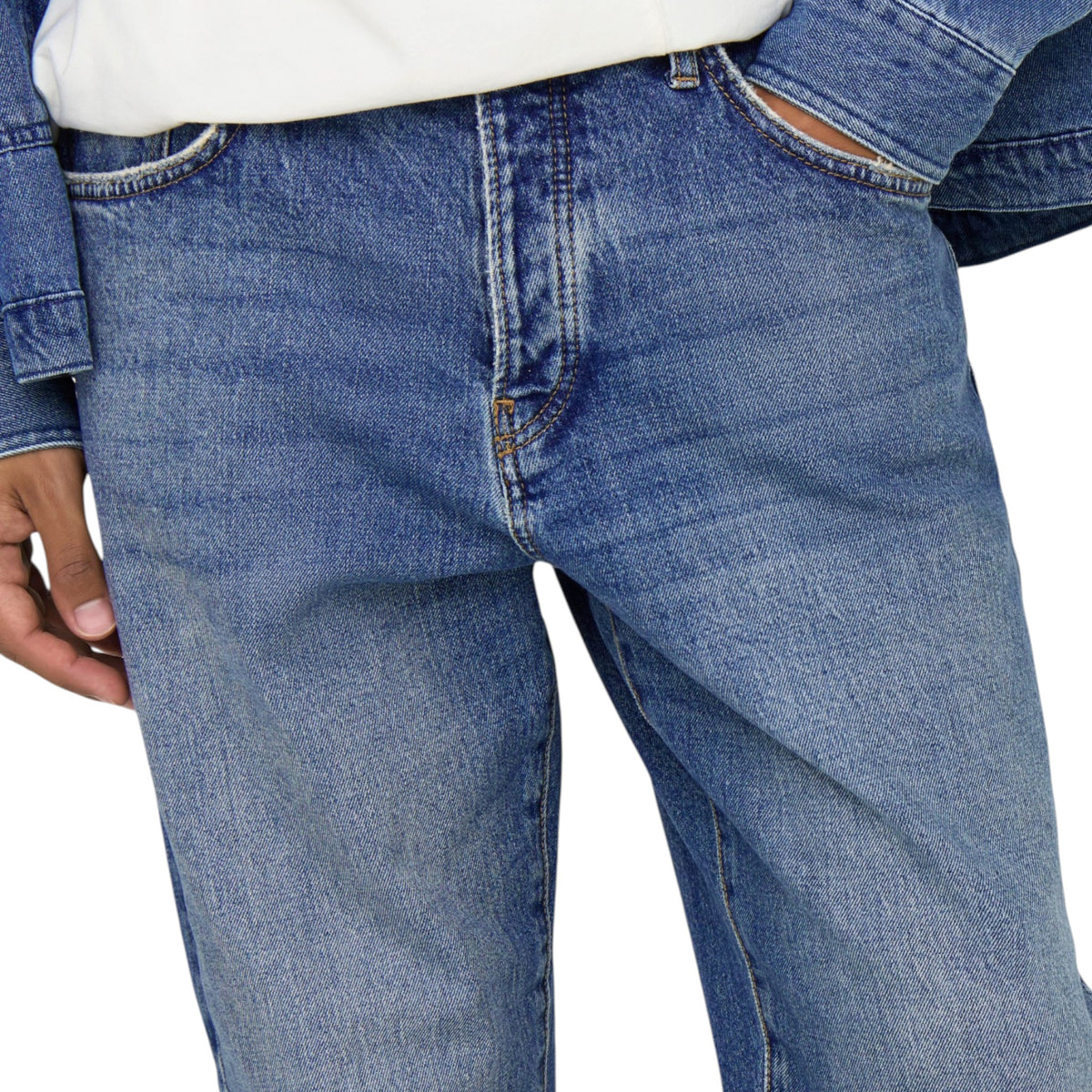 YOKE TAPERED DENIM