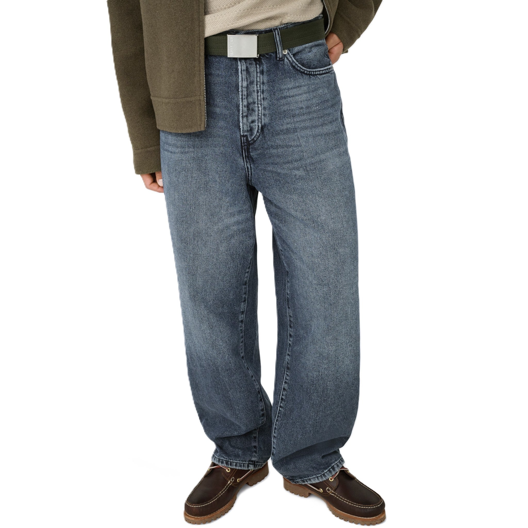 FADE LOOSE JEANS