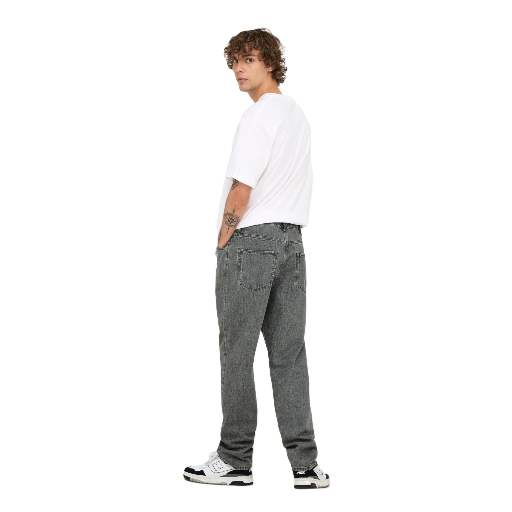 TYE LOOSE TAPERED DENIM