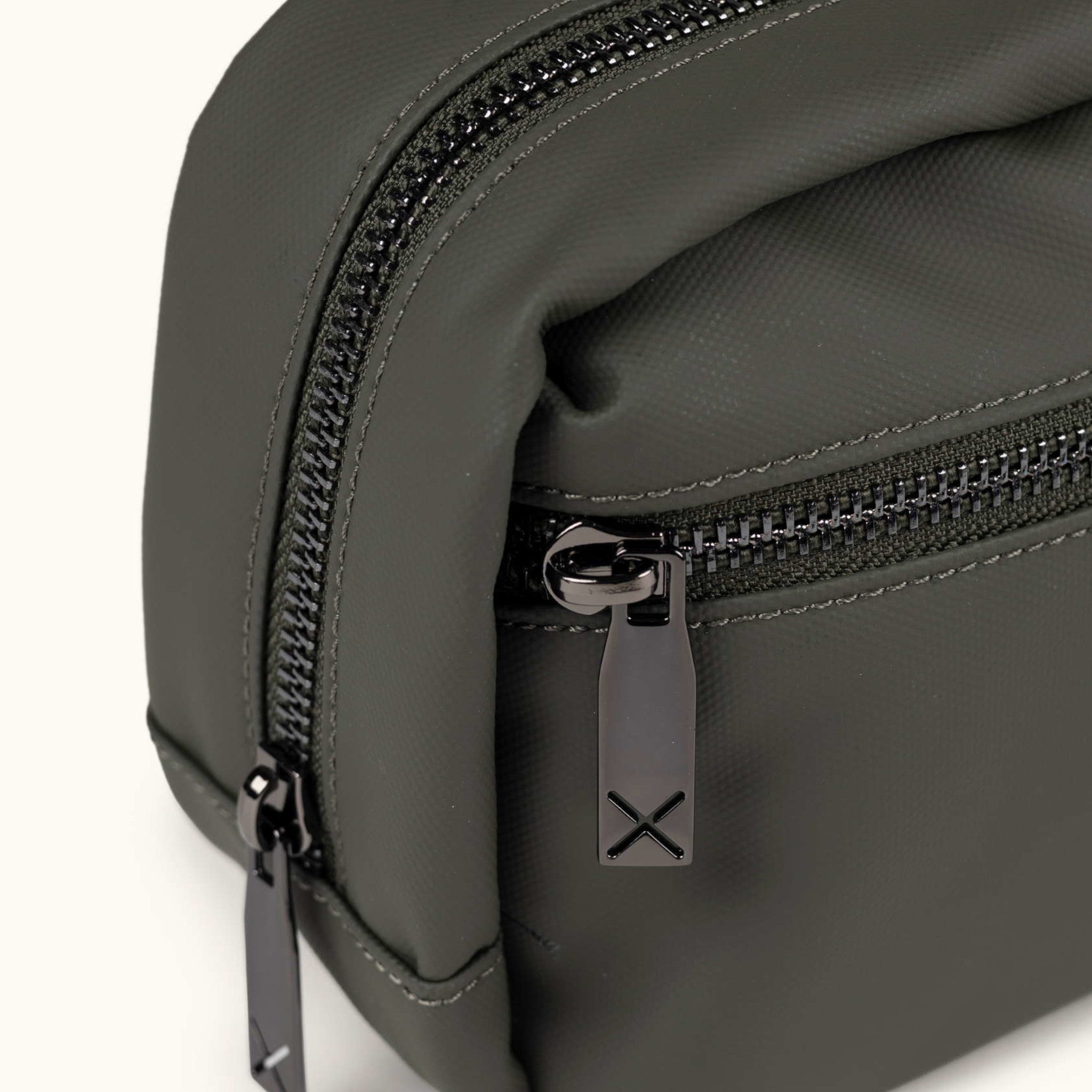 PEAK RECYCLED TOILETRY