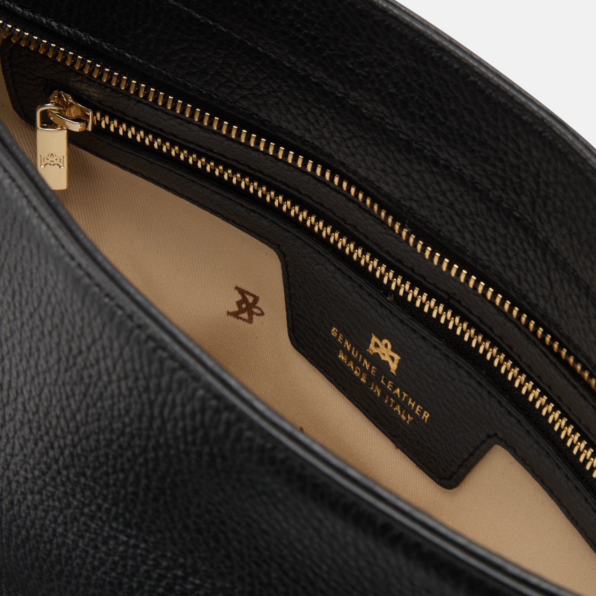 CHARLOTTE HOBO DOLLARO