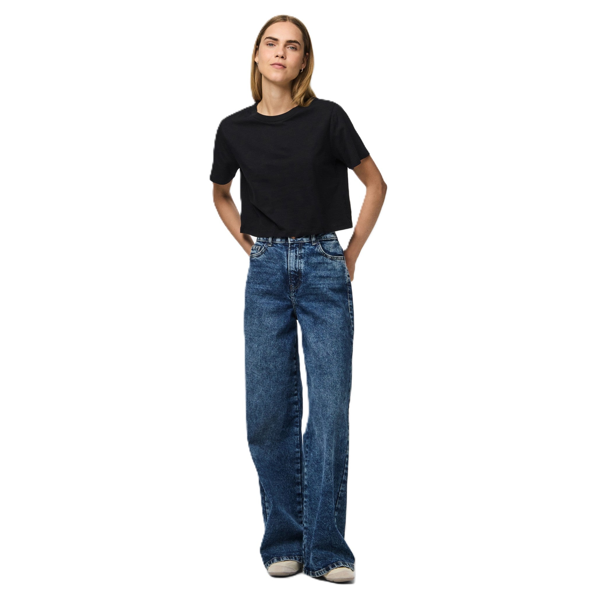 SARA SHORT TEE