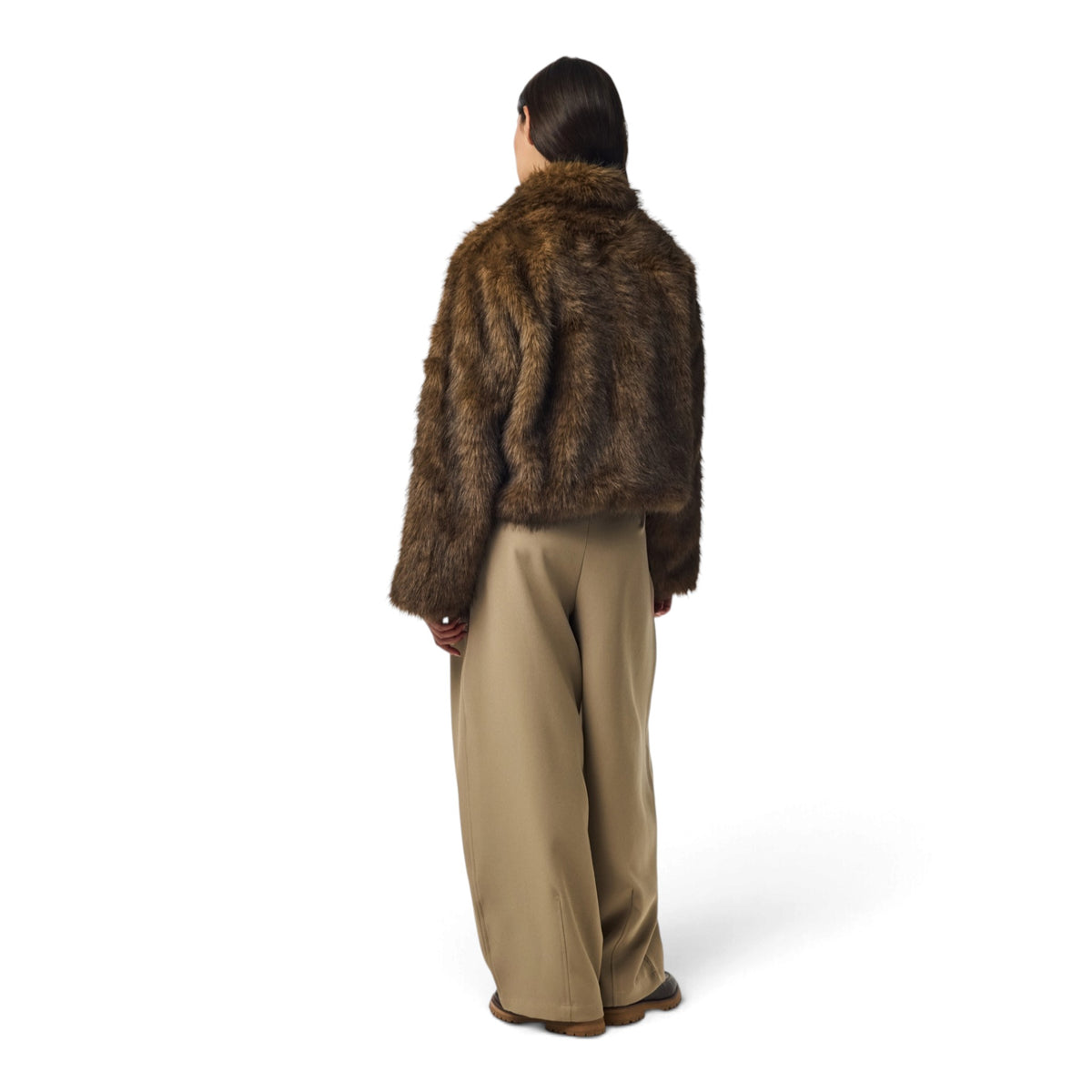 JILLA SHORT FLUFFY JACKET